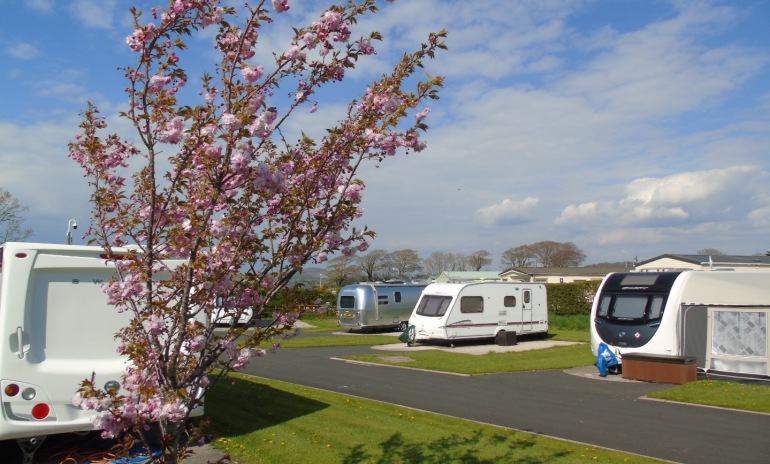 Long Stay Caravan Pitches: Are They Worth It? 